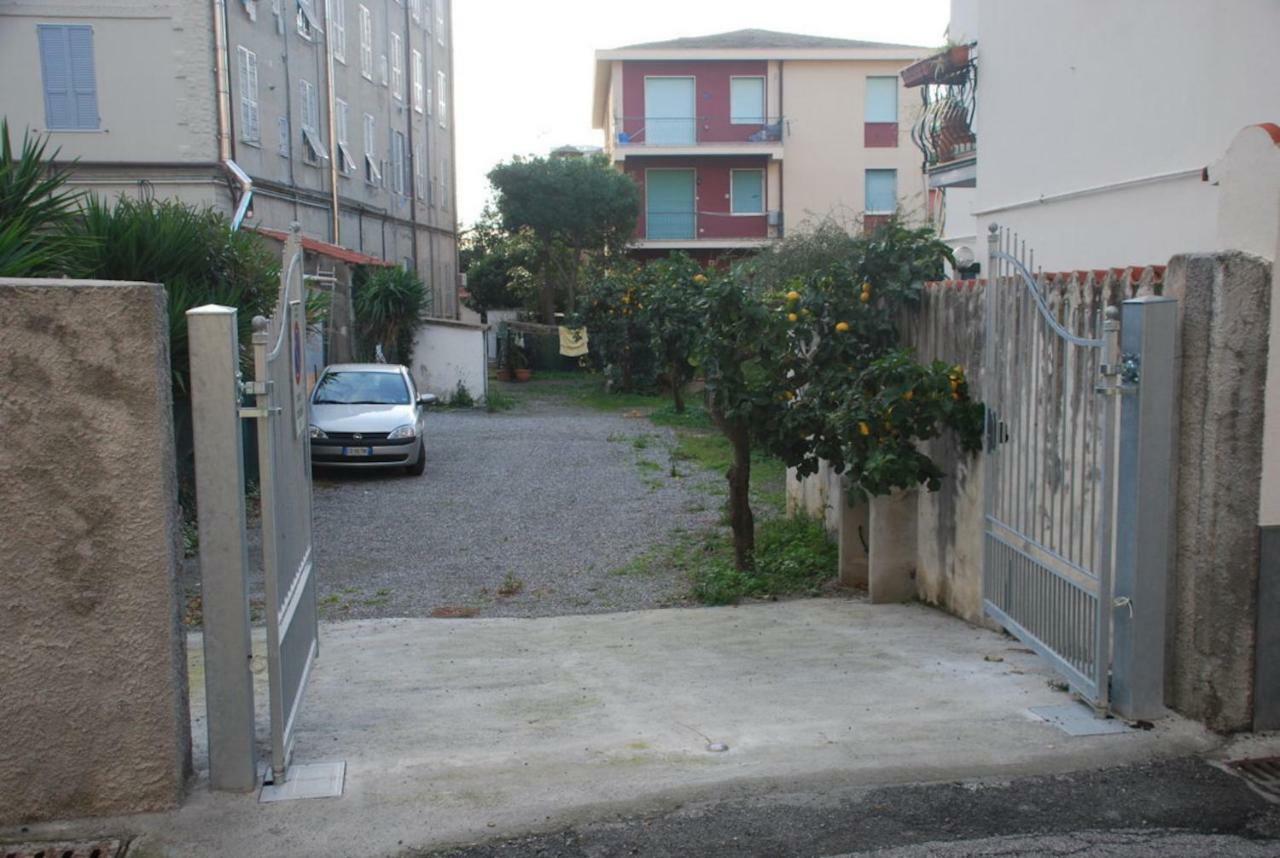Ferienwohnung Tinetto Brezza Di Mare Deiva Marina Exterior foto