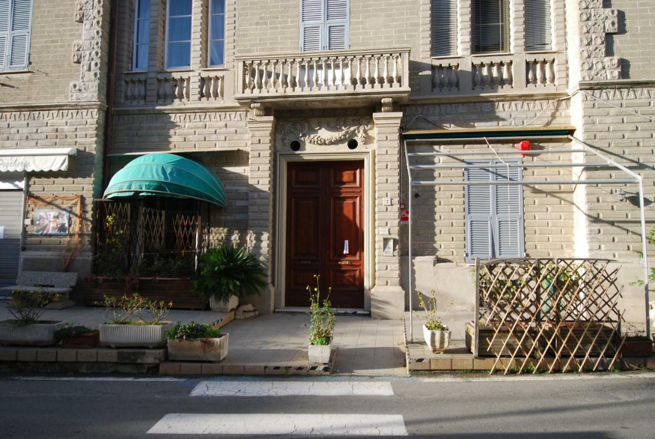 Ferienwohnung Tinetto Brezza Di Mare Deiva Marina Exterior foto